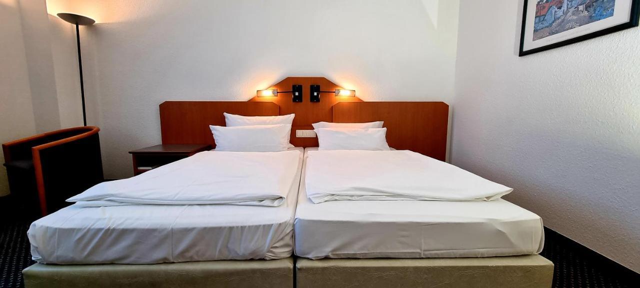 Exo Square Heidelberg/Schwetzingen - By Superfly Hotels Bagian luar foto